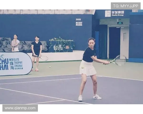 黄娜独家分享网球心得与技巧助你提升球技的秘密之道