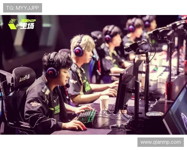 聚焦英雄联盟：探讨FPX战队在赛场上的快速崛起与战术创新