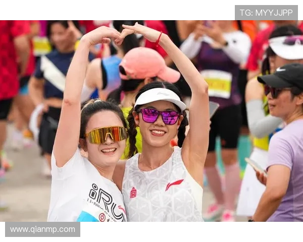 成都飞盘队在马拉松大满贯积分榜中以66分稳居第一名引发关注